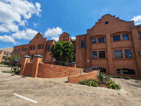 844 m² Commercial space