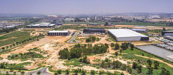 2 700  m² Industrial space