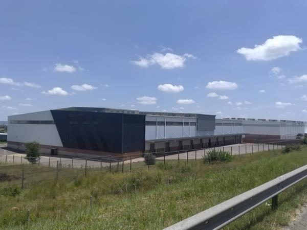 11 695  m² Industrial space