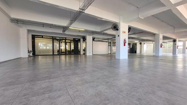 204  m² Commercial space