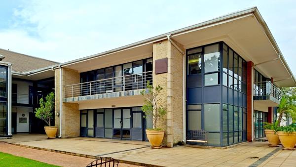 397  m² Office Space