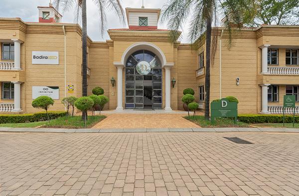 332 m² Commercial space