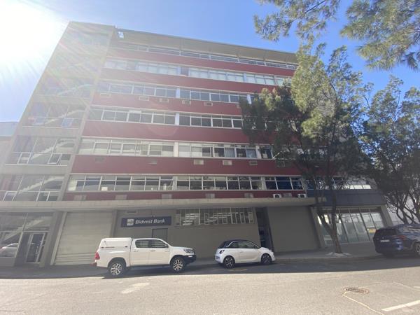 604  m² Commercial space