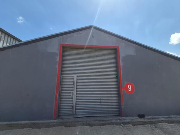 183  m² Industrial space