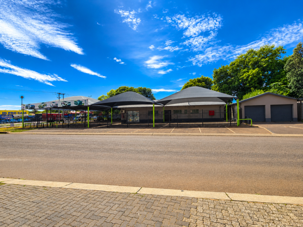 511 m² Commercial space