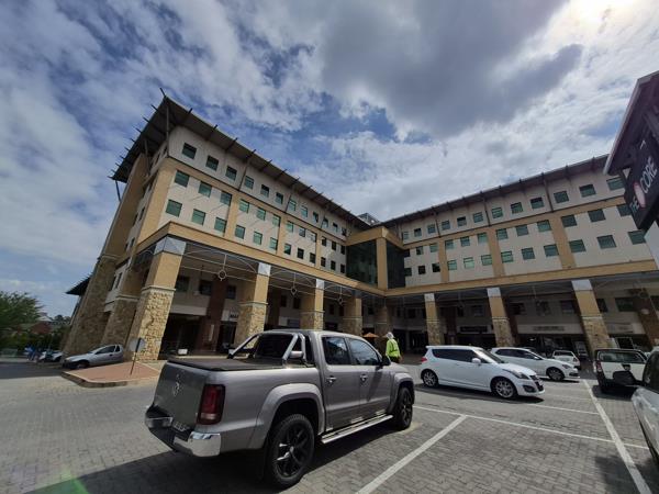 859 m² Commercial space