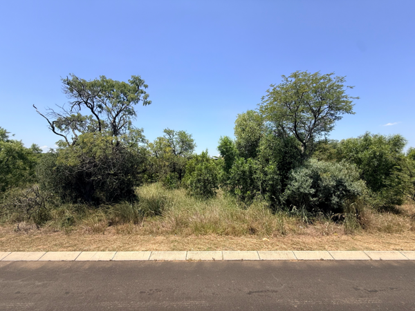 1 024 m² Land