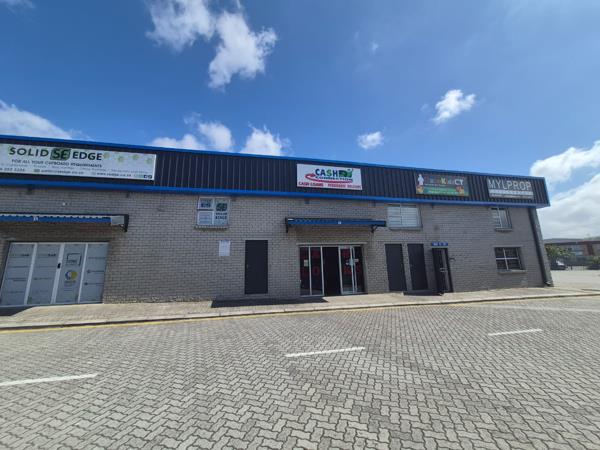 42  m² Retail Space