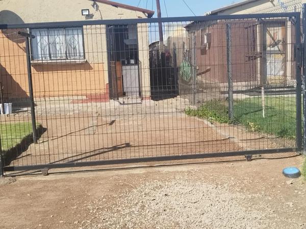 1 Bedroom House