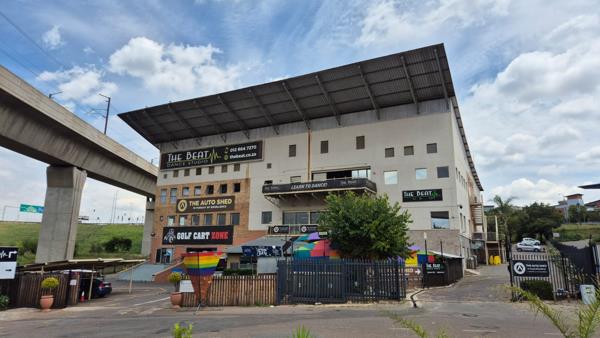 1 300 m² Commercial space