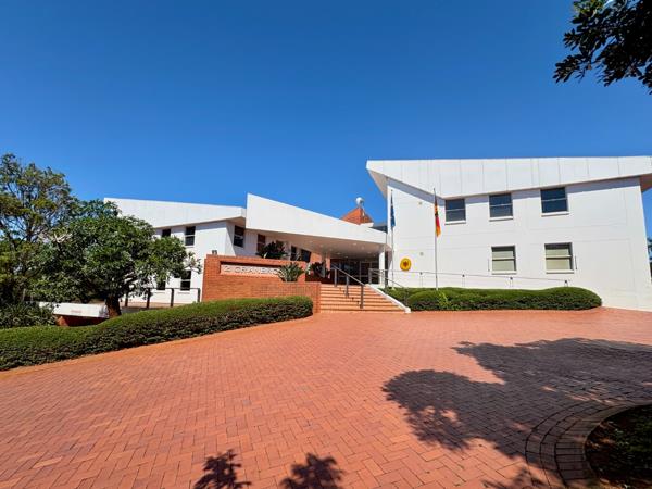 162  m² Commercial space