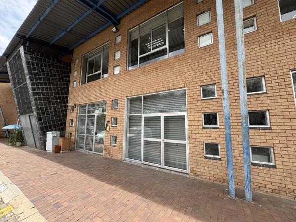 451  m² Industrial space