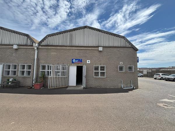 300  m² Industrial space