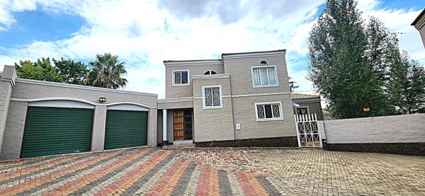 4 Bedroom Townhouse