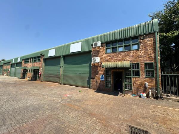 589  m² Industrial space