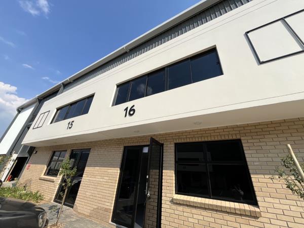 895 m² Industrial space