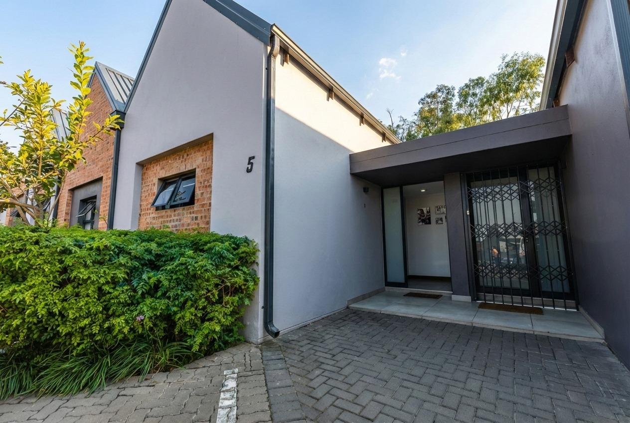 2 Bedroom Townhouse in Olympus AH