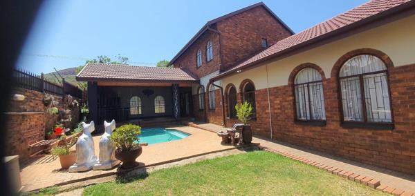 8 Bedroom House