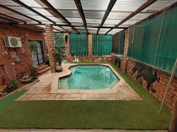 2 Bedroom House
