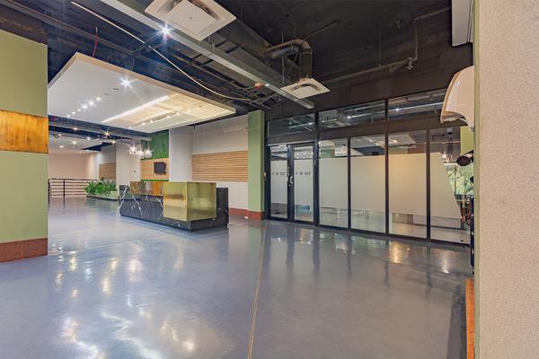 857 m² Commercial space