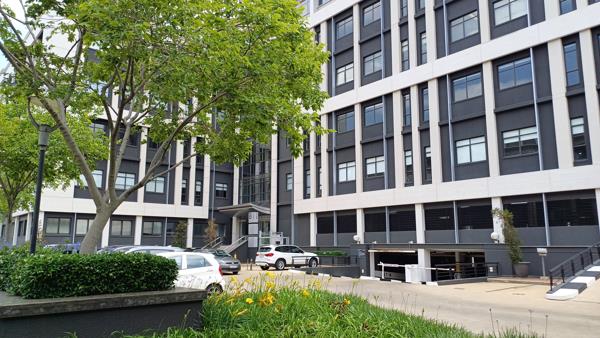 1 210.9 m² Commercial space