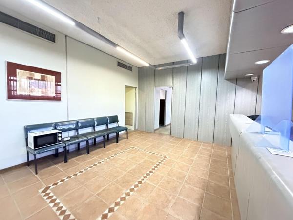 100 m² Commercial space
