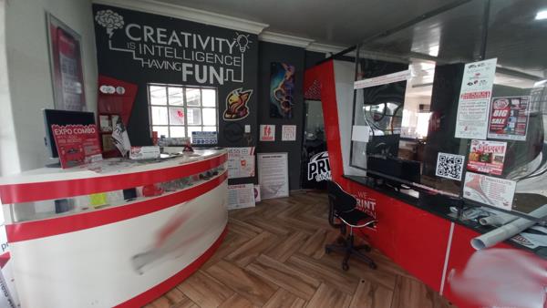 490  m² Commercial space