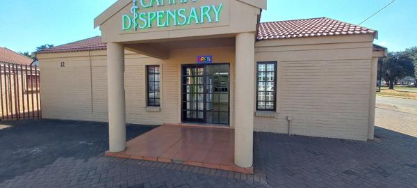 80  m² Commercial space