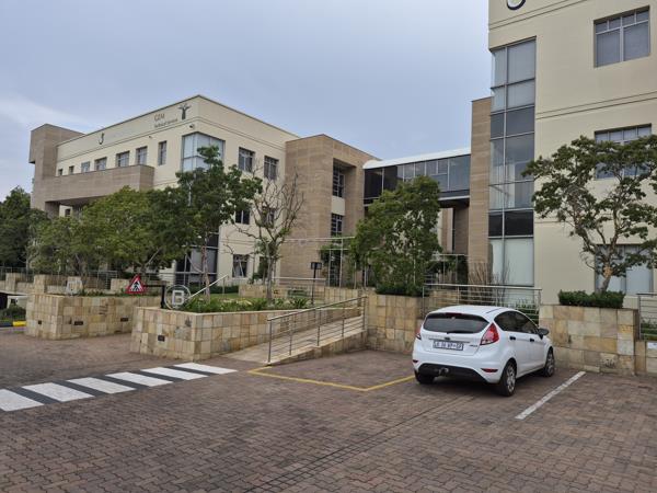 1 013 m² Commercial space