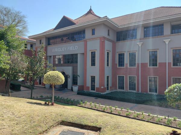 438 m² Commercial space