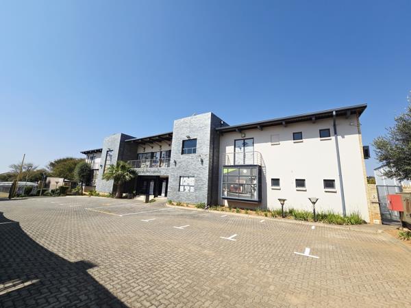 2 985  m² Industrial space