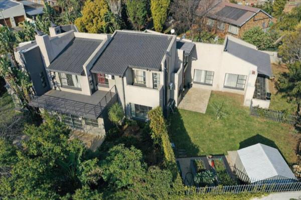 6 Bedroom House