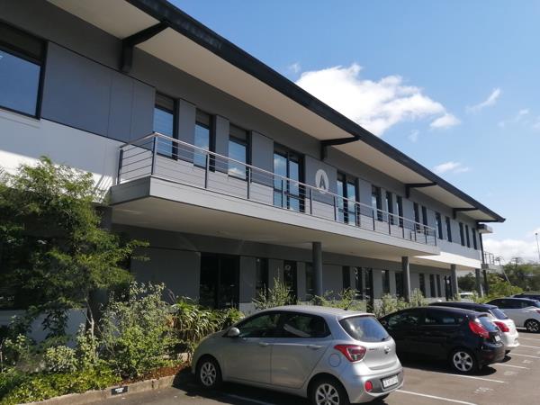 117  m² Commercial space