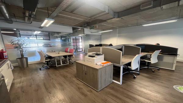 222  m² Office Space