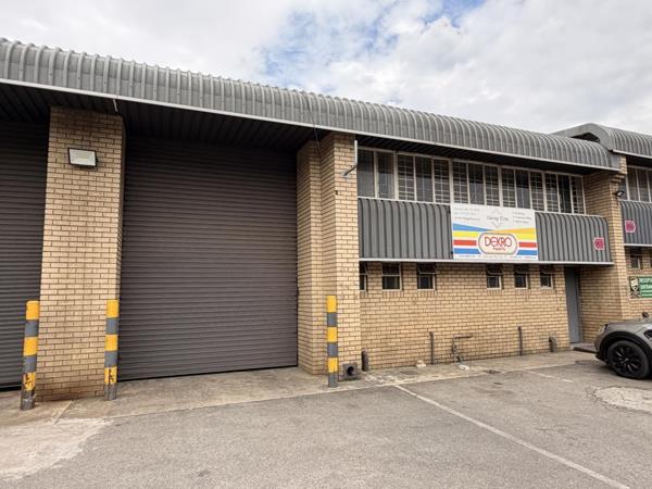 351  m² Industrial space