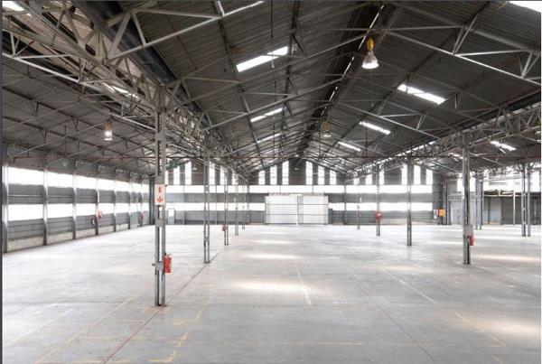 1 025  m² Industrial space