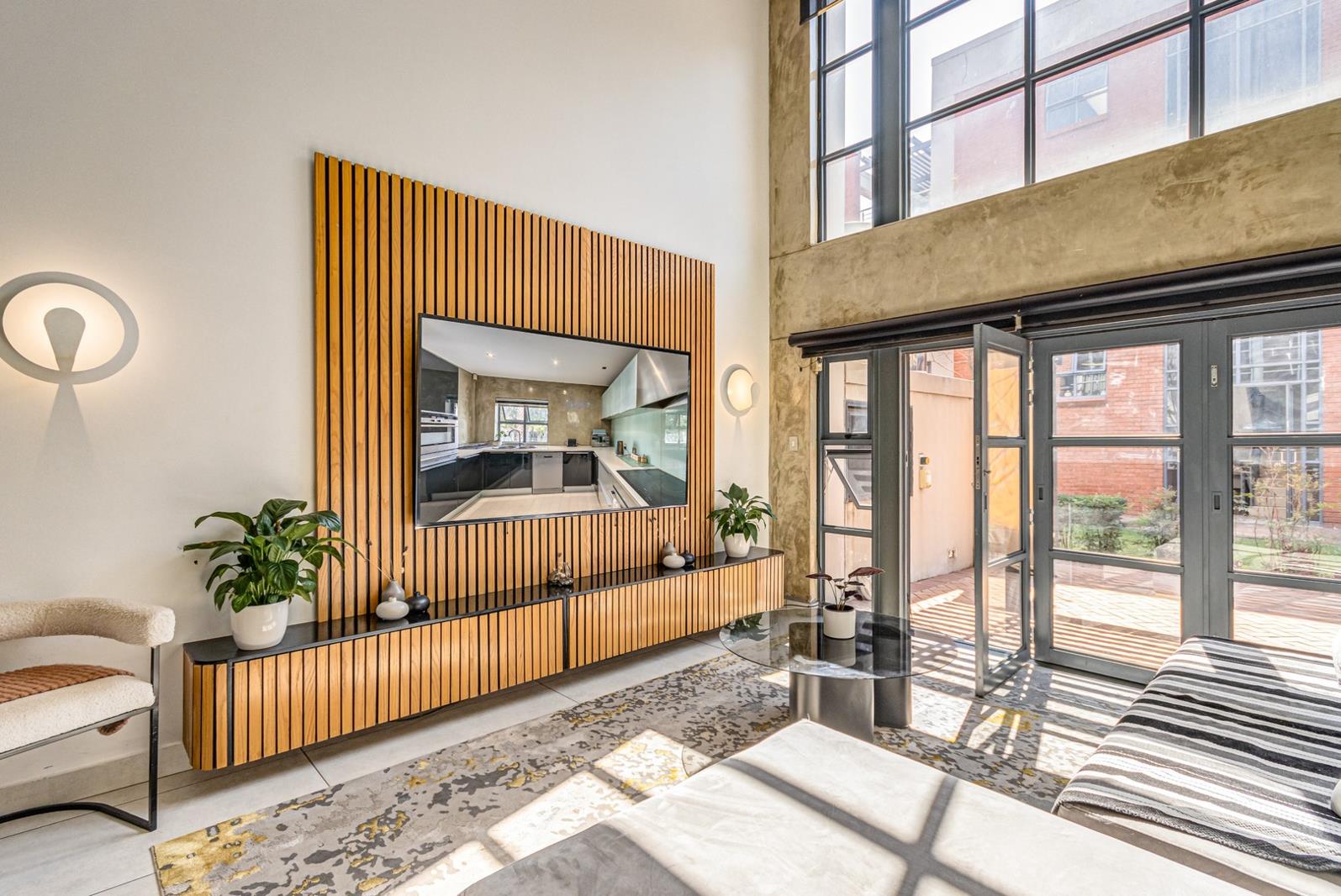 3 Bedroom Apartment in Hyde Park
