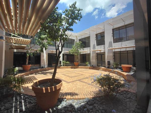 1 512 m² Office Space