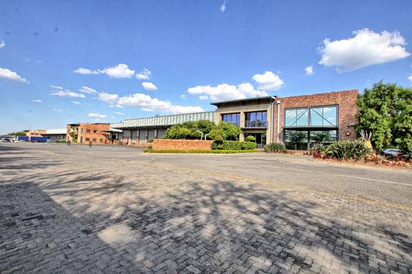 963 m² Industrial space