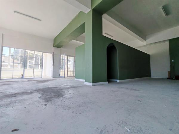 160  m² Commercial space