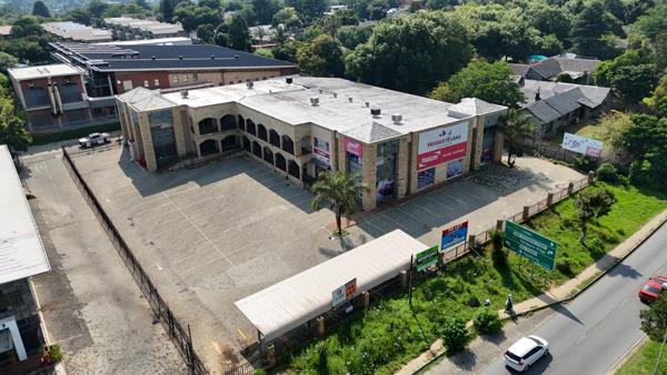 2 618  m² Industrial space