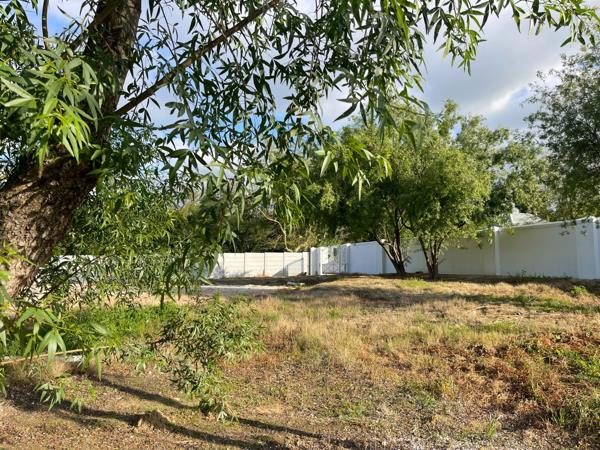 1 003 m² Land