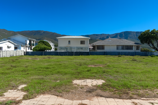 3 266 m² Land