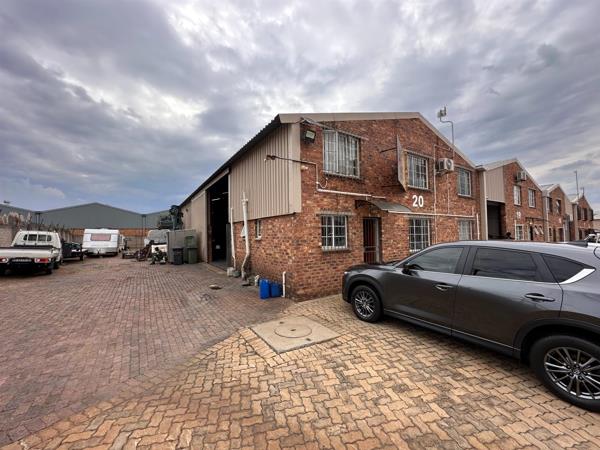 373  m² Industrial space