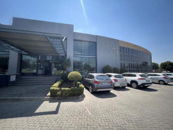 5 716 m² Commercial space