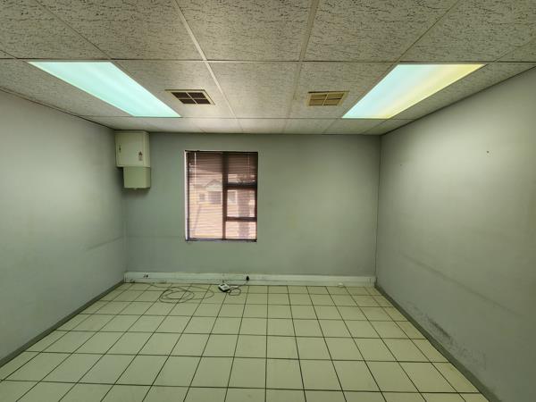 140 m² Commercial space