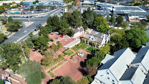 2 640 m² Commercial space