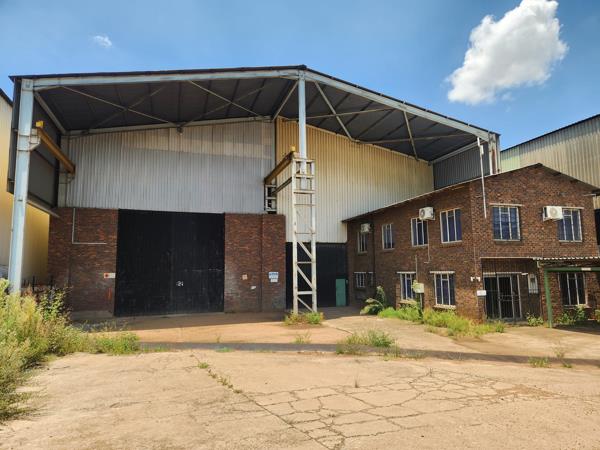 2 400 m² Industrial space