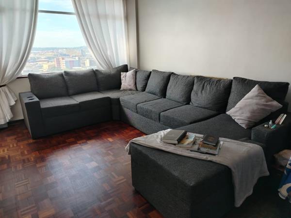 2.5 Bedroom Flat