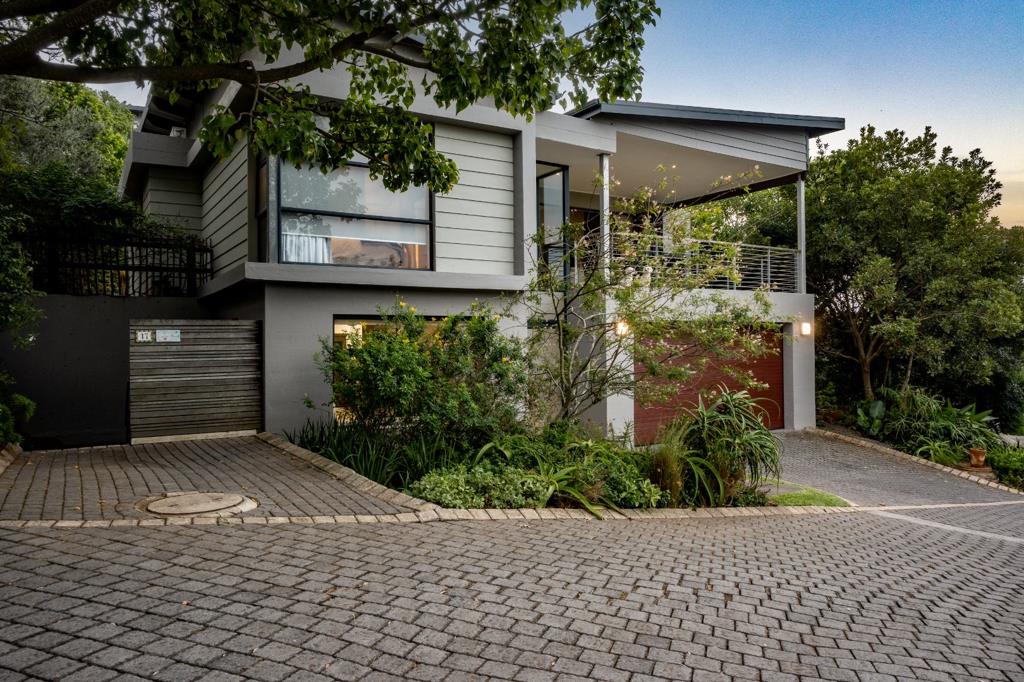 4 Bedroom Townhouse